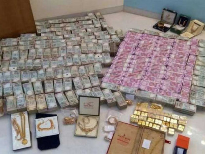 Kinh tế - Đập vỡ tường nhà vệ sinh, phát lộ khối tài sản phi pháp khổng lồ