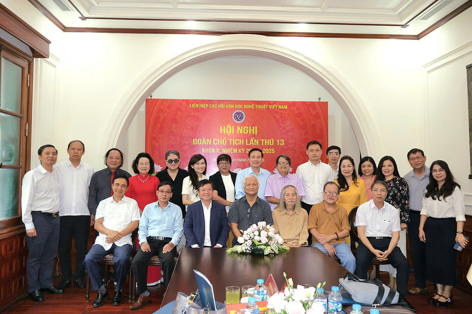 Hội nghị Đoàn Chủ tịch lần thứ 13: Tiếp tục đổi mới và nâng cao hiệu quả công tác văn học nghệ thuật - 4
