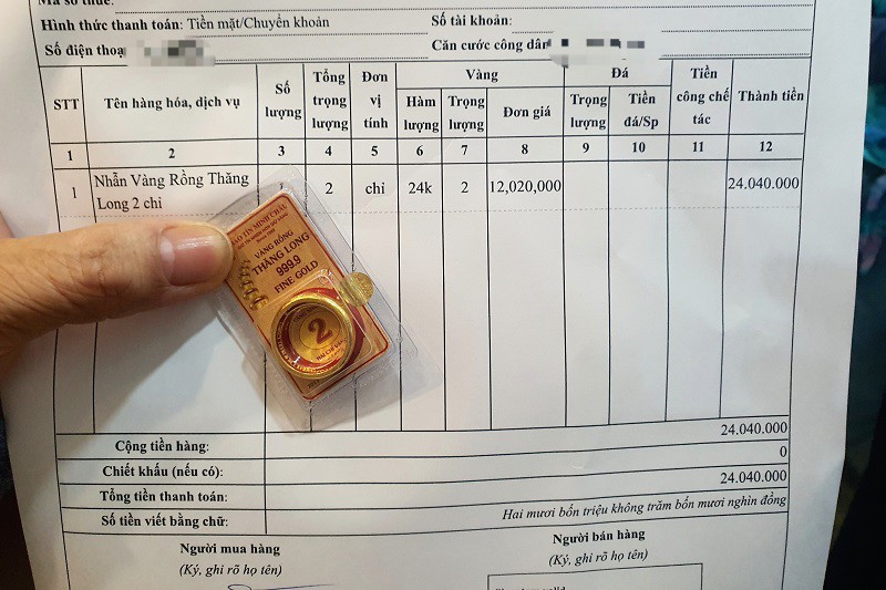 Giá vàng tăng mạnh, nhiều người kéo cả "họ hàng" đi mua vàng - 10