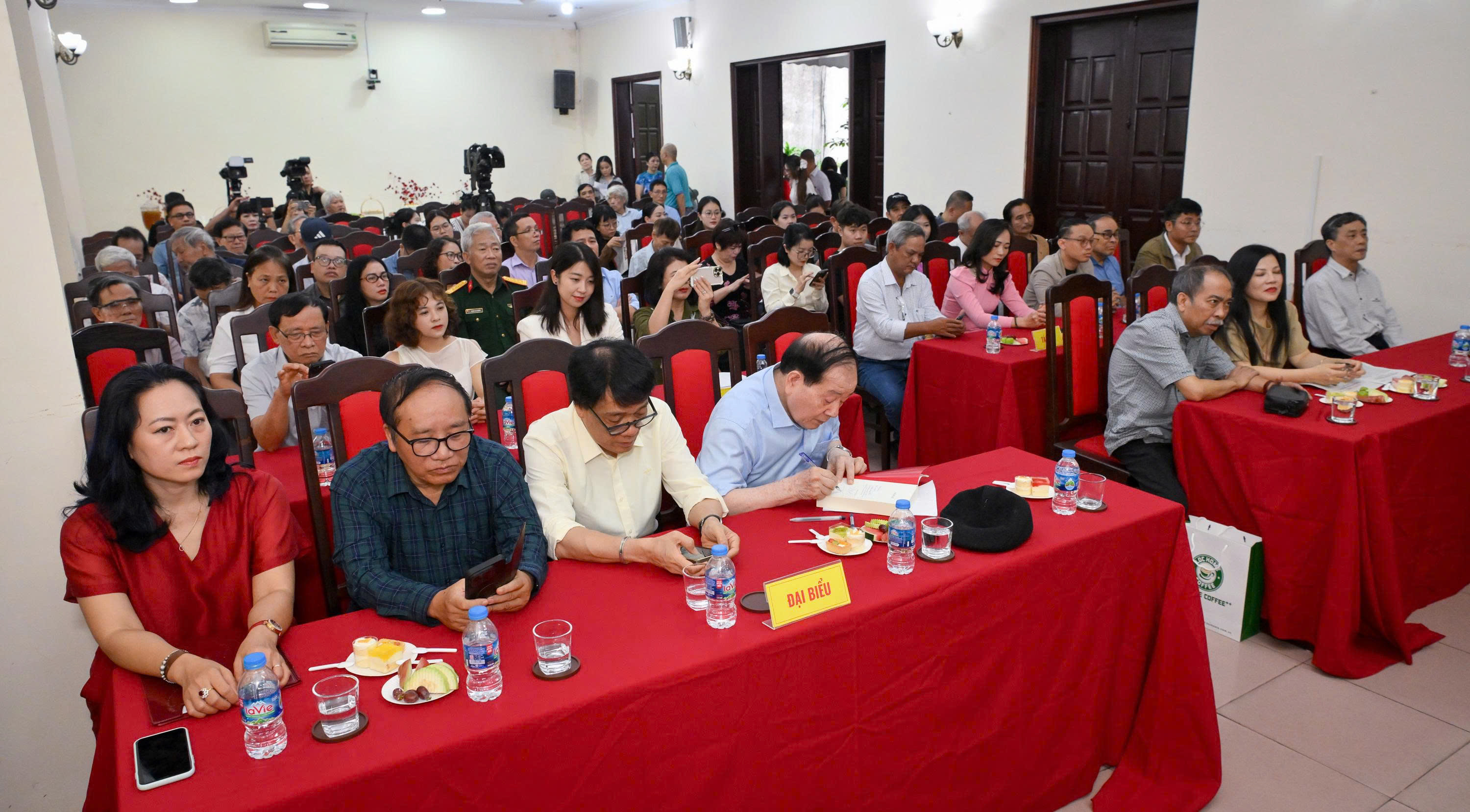 Cuộc thi truyện ngắn báo Văn nghệ 2022 – 2024: Hành trình chinh phục đỉnh cao của nghệ thuật truyện ngắn - 1