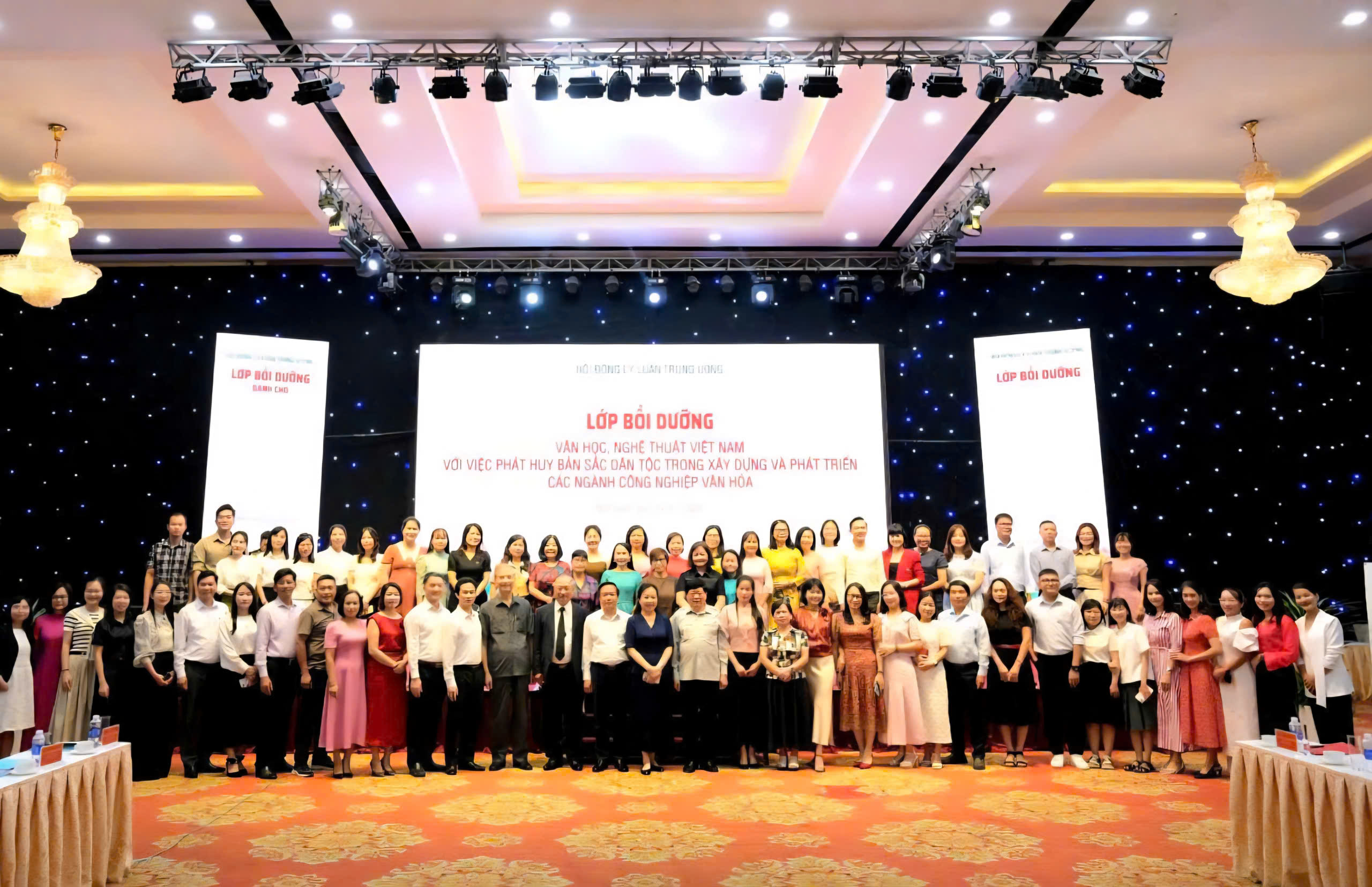 Bồi dưỡng những hạt nhân tiêu biểu trong đội ngũ lý luận, phê bình văn học, nghệ thuật - 7