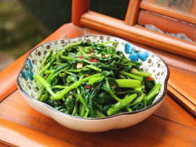 Ăn mãi mới biết rau này giàu kali và canxi, đem xào hay bóp nộm đều ngon lại giòn sần sật