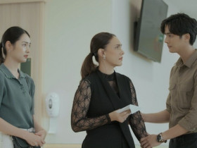 Chồng vui vẻ khoe gia đình sắp đi du lịch nước ngoài, mẹ chồng buông một câu khiến tôi khó xử