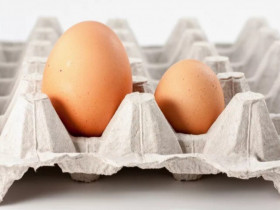 Mua trứng gà người thông minh chỉ chọn quả nhỏ, người nuôi lỡ miệng nói "sau đừng mua bừa bãi"