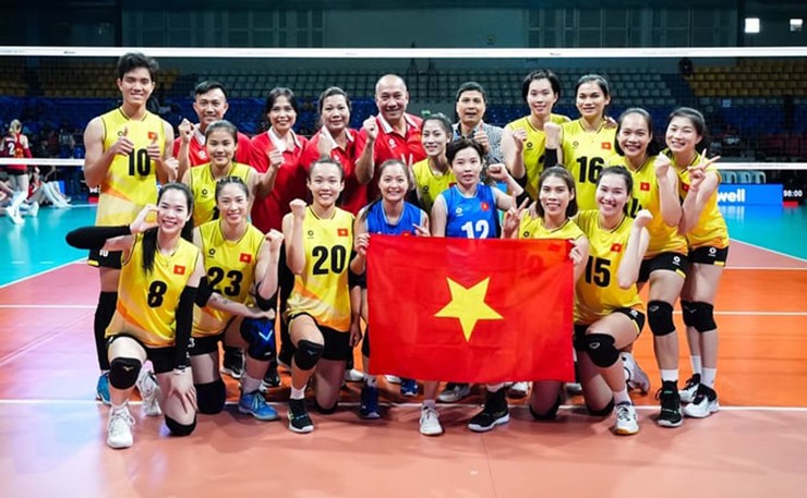 Hoa khôi bóng chuyền Thu Hoài khoe bụng bầu, tuyển nữ Việt Nam dự SEA V-League - 5
