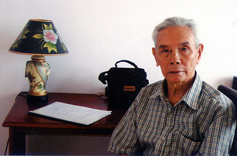 Một lần thăm nhà văn, nhà viết kịch Hoàng Công Khanh - 1