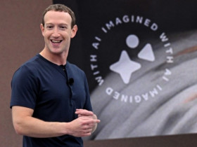 Mark Zuckerberg vượt mặt Jeff Bezos để trở thành người giàu thứ ba thế giới
