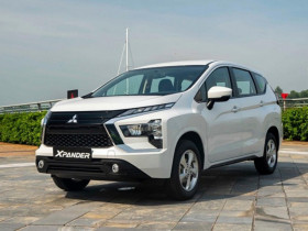 Lý do khiến Mitsubishi Xpander cho Toyota Veloz Cross “hít khói”