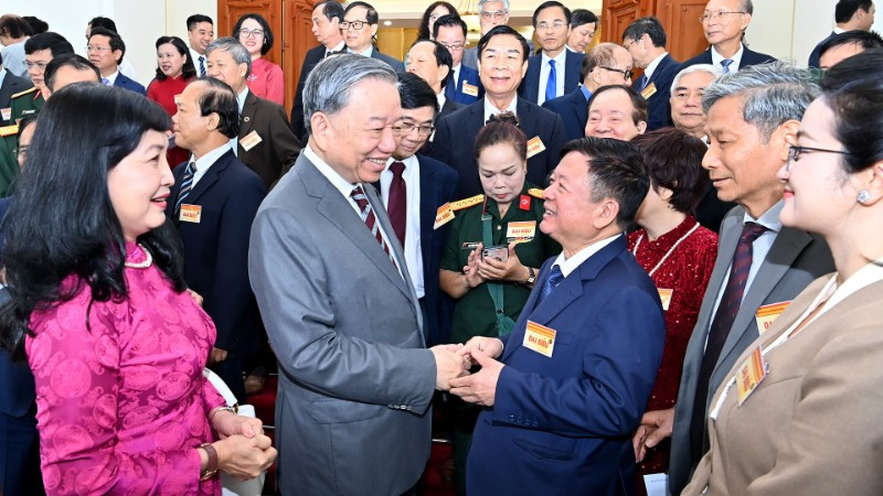 Tổng Bí thư Tô Lâm: “Trí thức, nhà khoa học, văn nghệ sĩ là mạch nguồn cho sự trường tồn của đất nước” - 5