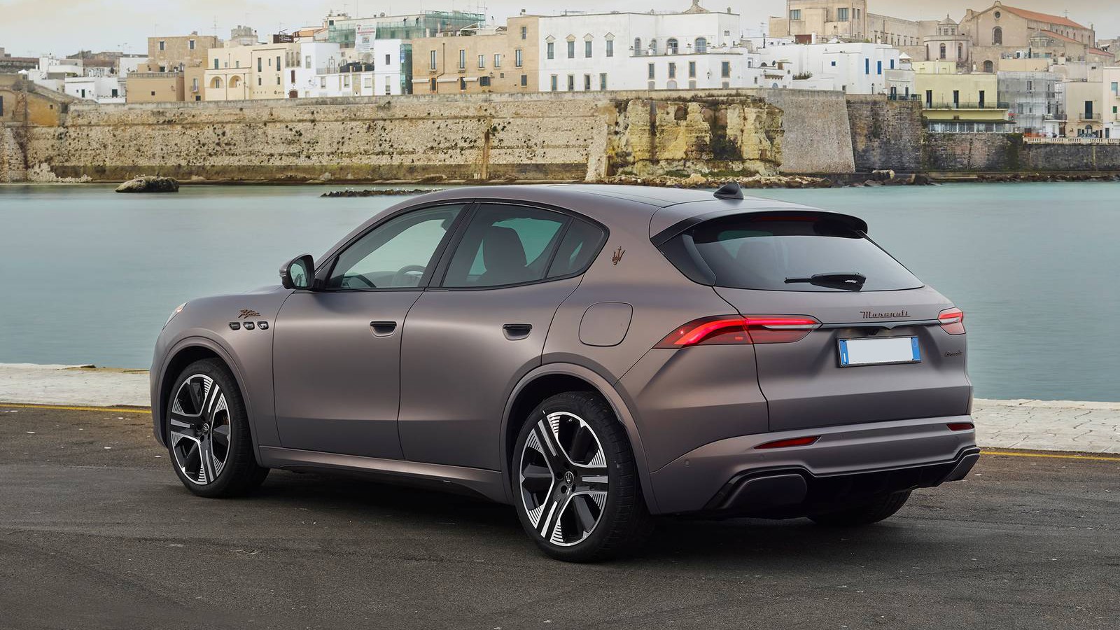 Maserati Grecale thuần điện mới sắp có mặt tại Việt Nam - 3