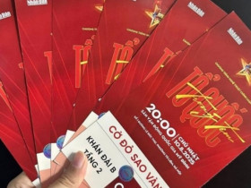 Vé xem “concert quốc gia” phát miễn phí bỗng được rao bán rầm rộ với giá cả triệu đồng