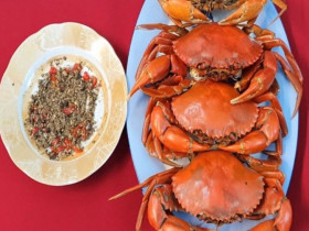 Hấp cua hay bị rụng càng lại còn bị tanh, đầu bếp tiết lộ: Chỉ cần làm theo những bước này cua ngọt, thịt không khô lại thơm nức