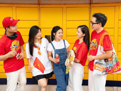 Thông tin doanh nghiệp - SHB mang tinh thần “Hạnh phúc là người Việt Nam” vào từng món quà tri ân