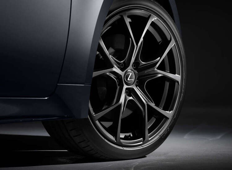 Lexus IS có thêm phiên bản đặc biệt Mode Black IV - 3
