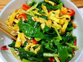 Rau này nuôi dưỡng dạ dày, làm chắc xương, cải thiện thị lực, canxi gấp 3 lần trứng ăn nhiều mùa hè cực tốt, đừng bỏ lỡ!