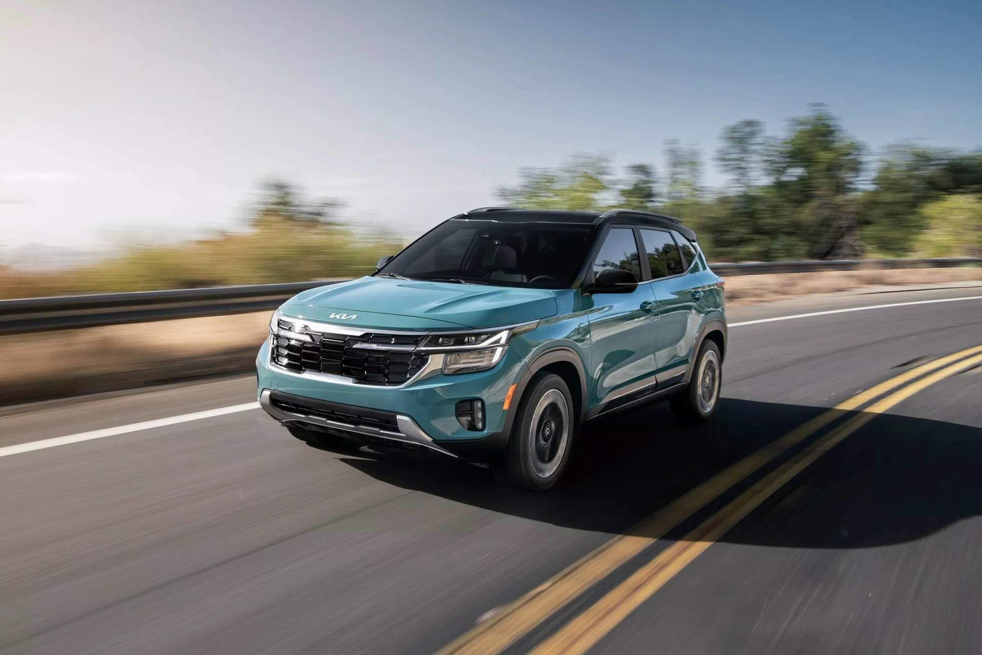 KIA giảm 50% lệ phí trước bạ cho toàn bộ dòng xe trong tháng này - 4