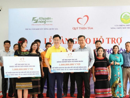 Thông tin doanh nghiệp - Quỹ Thiện Tâm đón nhận Huân chương Lao động hạng Nhất của chủ tịch nước