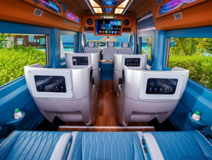 Thông tin doanh nghiệp - Vi vu Sài Gòn - Vũng Tàu bằng xe Limo ghế mát-xa Boeing an toàn tiết kiệm