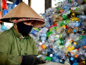 Khủng hoảng rác thải nhựa và bài toán cân bằng lợi ích giữa các quốc gia