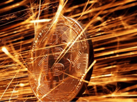 Điều gì khiến Bitcoin vừa phá đỉnh mọi thời đại?