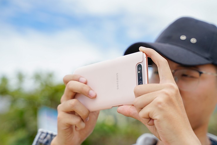 Để có bức ảnh chụp bằng smartphone đẹp trong dịp lễ 2/9, diễu binh A80 - 2