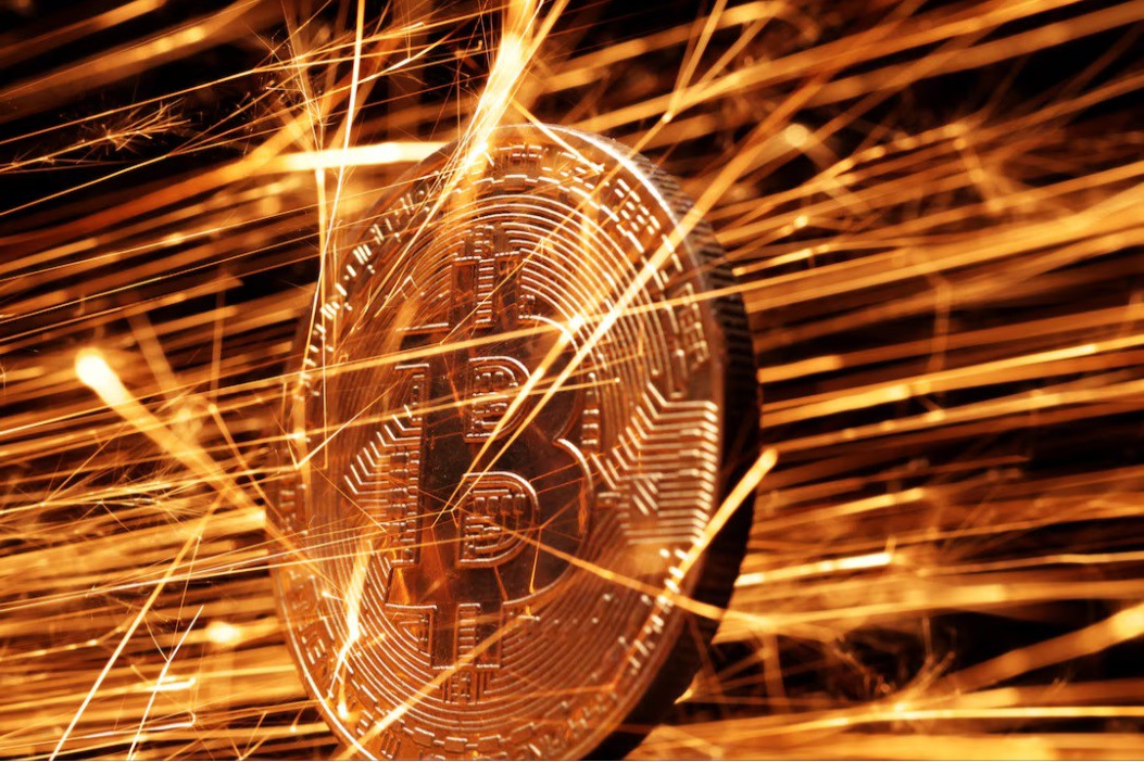 Điều gì khiến Bitcoin vừa phá đỉnh mọi thời đại? - 1