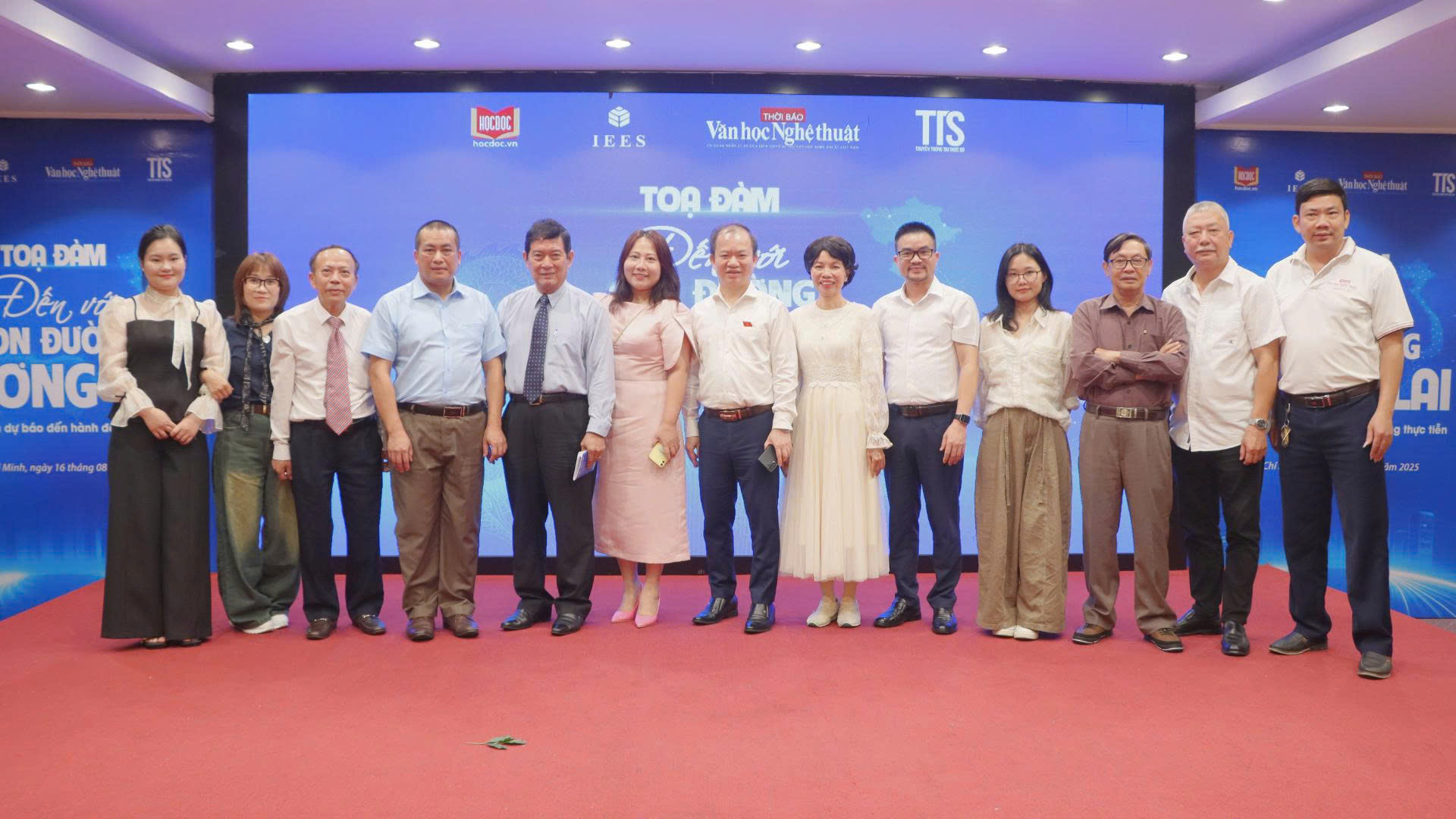 Tọa đàm Đến với “Con đường tương lai” – Từ tầm nhìn dự báo đến hành động thực tiễn - 7