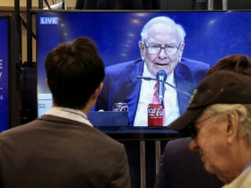 Warren Buffett rót hơn tỷ USD vào một công ty thua lỗ, cổ phiếu công ty lập tức tăng dựng đứng