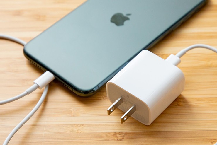 Khác biệt nào giữa bộ sạc Apple và bên thứ ba - 1