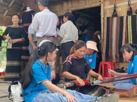 “Vui Tết độc lập” tại Làng Văn hóa - Du lịch các dân tộc Việt Nam