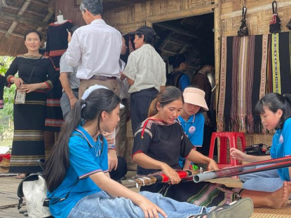 Tin Tức - “Vui Tết độc lập” tại Làng Văn hóa - Du lịch các dân tộc Việt Nam