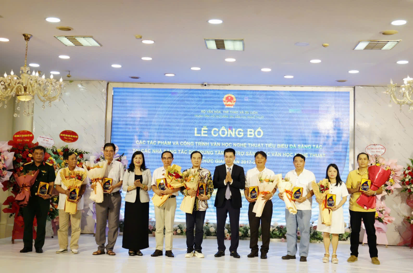 Tôn vinh các tác phẩm văn học nghệ thuật được ra đời từ các Nhà sáng tác giai đoạn 2017-2022 - 6