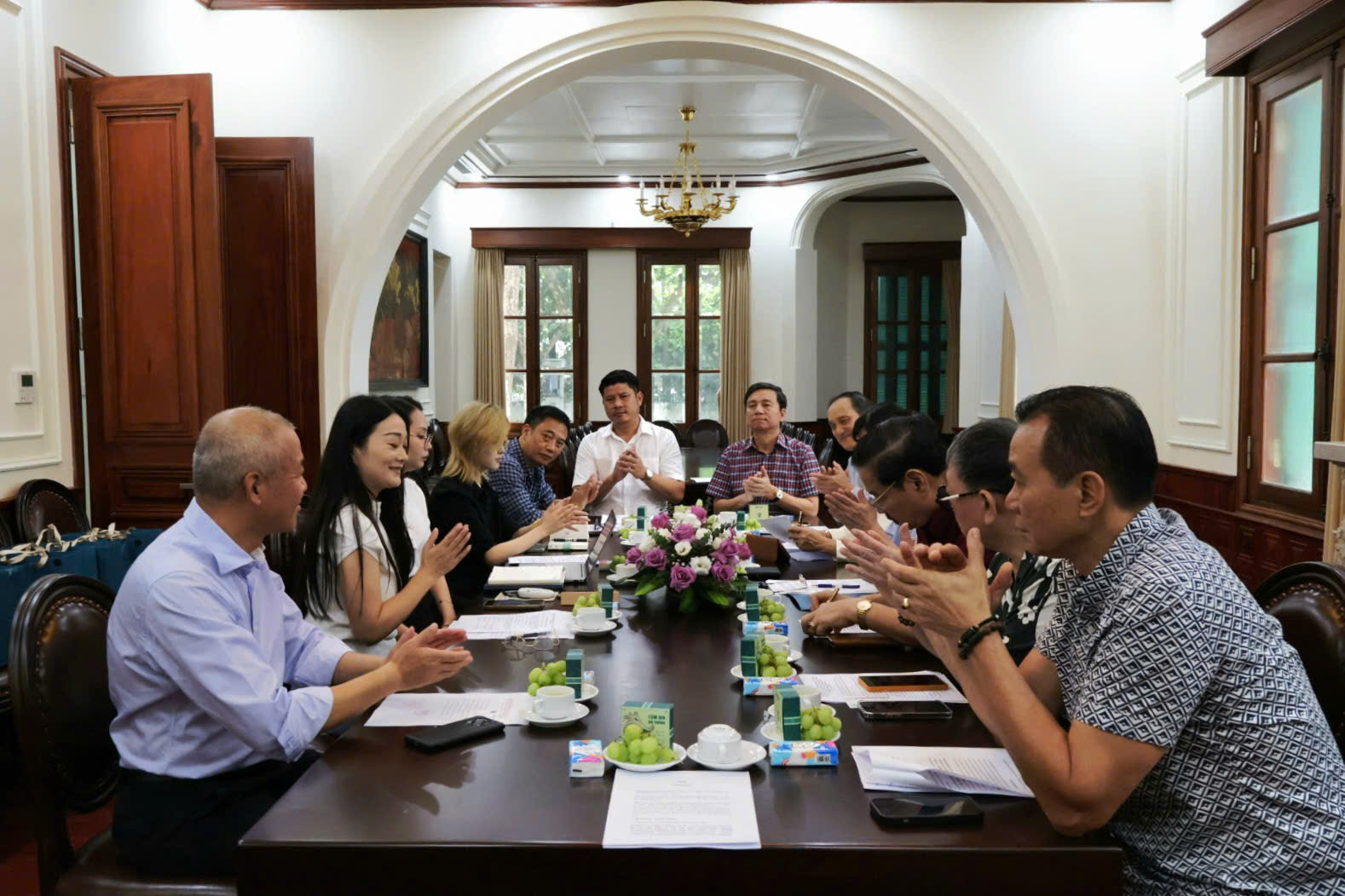Đẩy mạnh hợp tác giữa Liên hiệp các Hội Văn học nghệ thuật Việt Nam và Văn liên Tứ Xuyên (Trung Quốc) - 1