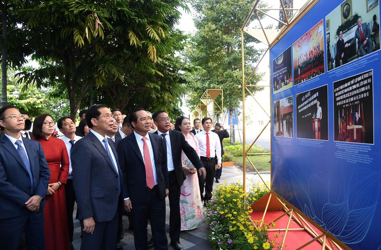 Khai mạc Triển lãm '80 năm Ngoại giao Việt Nam: Vinh dự và tự hào' - 2