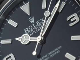 Tại sao đồng hồ Rolex hoạt động mà không cần pin?