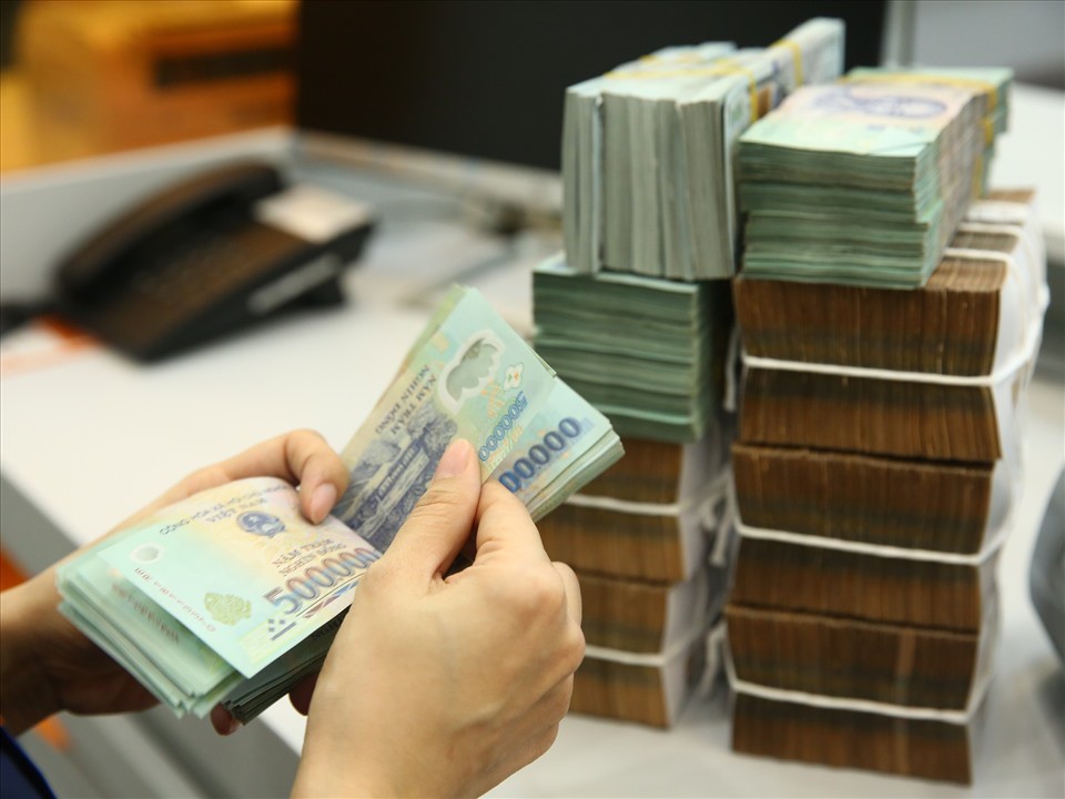 Kinh tế 24h: Ngân hàng rao bán khoản nợ trăm tỷ của đại gia Quảng Ninh - 1