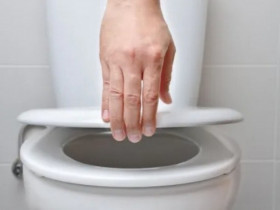 Không làm điều này sau khi đi vệ sinh, bạn dễ gặp phải 