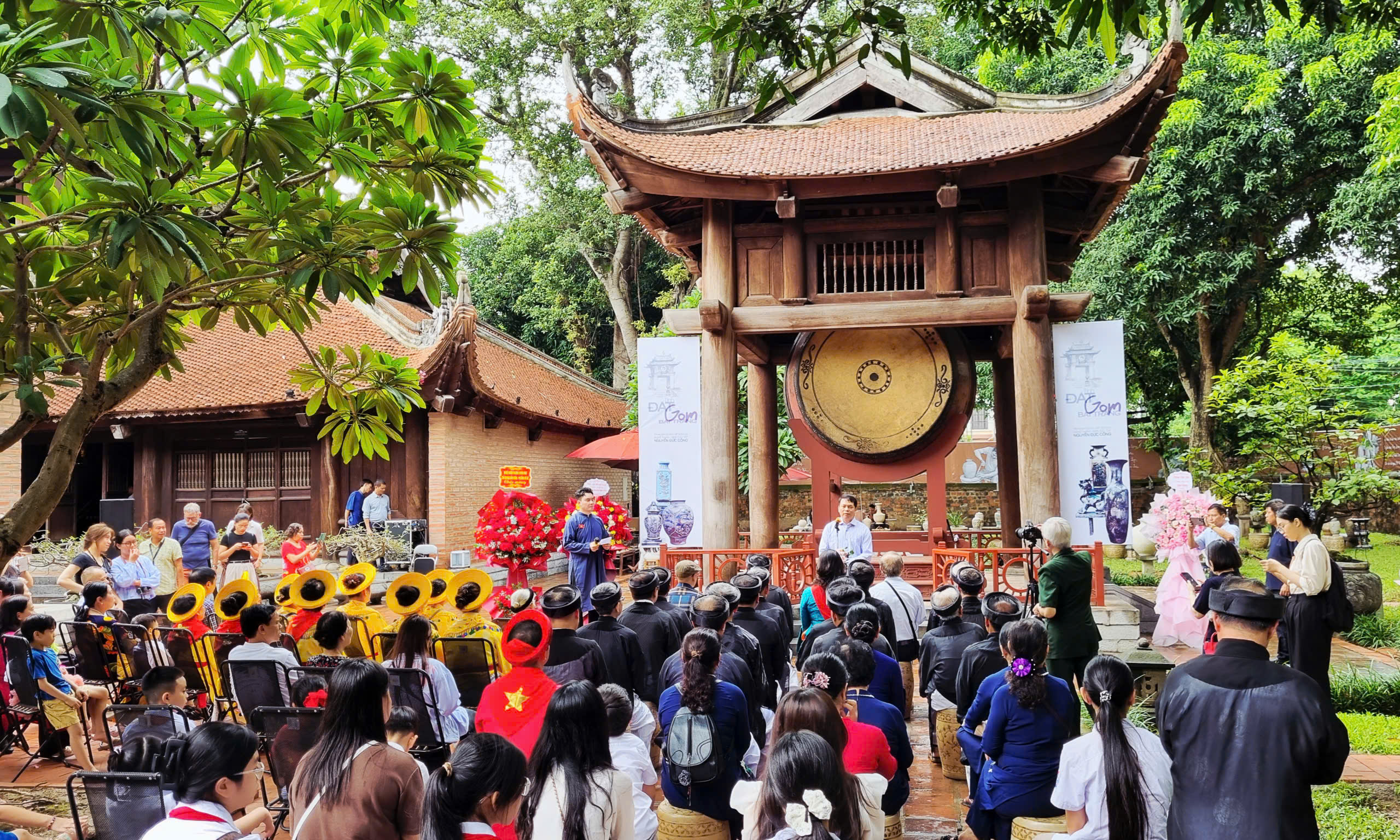 Trưng bày “Tình Đất và Gốm”: Giới thiệu tinh hoa gốm sứ truyền thống Bát Tràng - 1