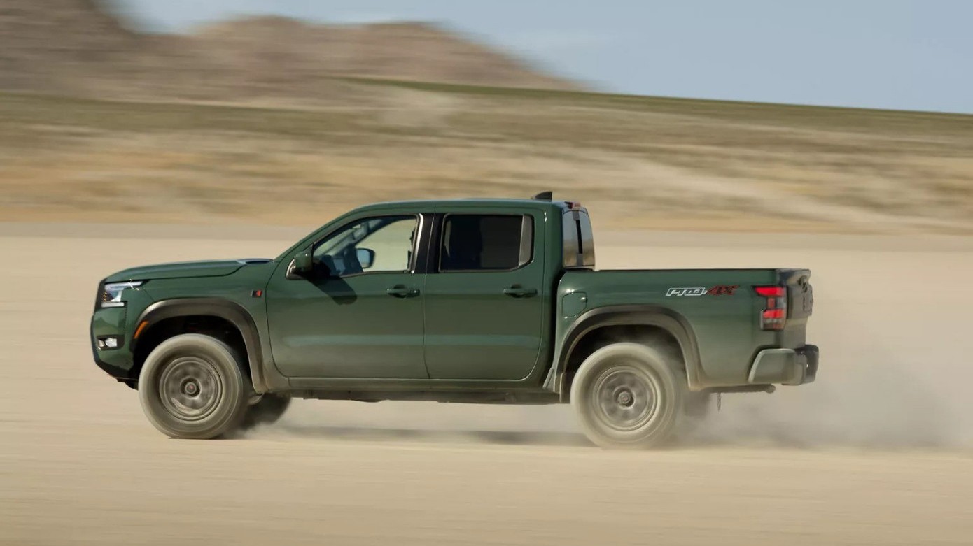 Xe bán tải Nissan Frontier PRO-4X R có thêm bản nâng cấp mới - 2