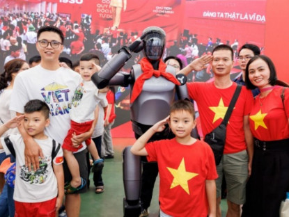 Thông tin doanh nghiệp - “Chạm đỉnh” cảm xúc yêu nước với “đại tiệc trải nghiệm” chưa từng có tại Trung tâm Triển lãm Việt Nam