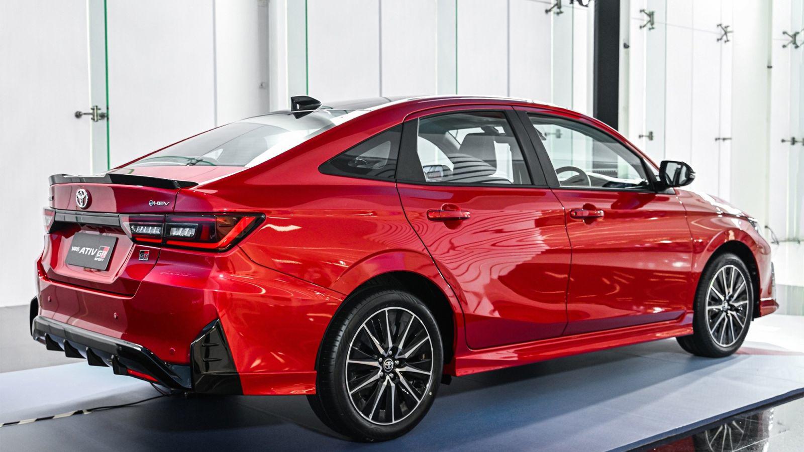 Xem trước phiên bản HEV của dòng xe Toyota Vios mới - 2