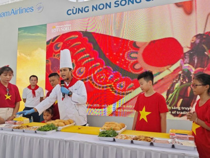 Thông tin doanh nghiệp - Trải nghiệm đặc biệt: Làm bánh mỳ cùng đầu bếp hàng không