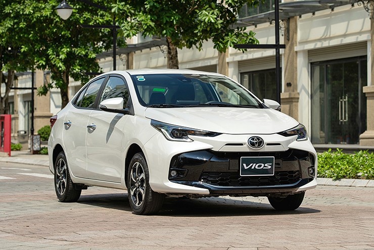Honda City phục hồi mạnh mẽ, cho Hyundai Accent hít khói - 2