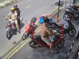 Clip: Người đàn ông đi cắt tóc không đội mũ, bị CSGT xử lý ngay trước quán