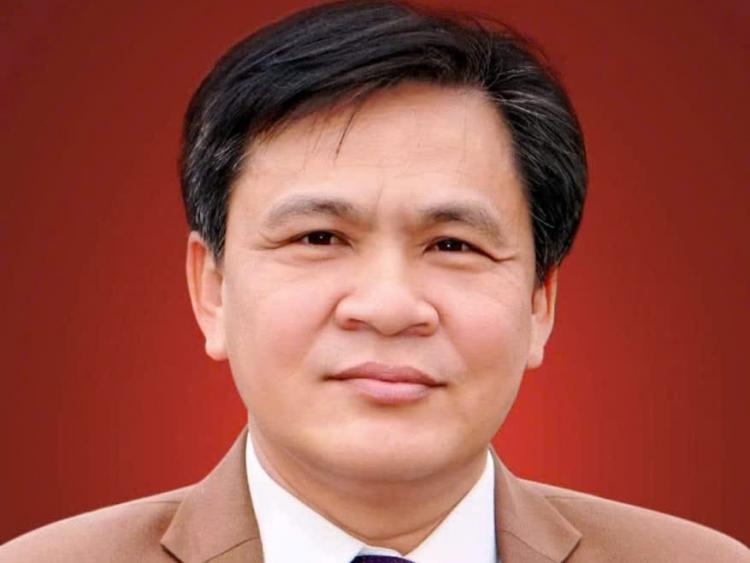 Từ quê ra phố (Đọc thơ Trần Nam Phong)