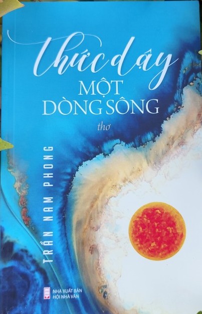 Từ quê ra phố (Đọc thơ Trần Nam Phong) - 2