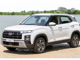 Hyundai Creta phiên bản cao cấp màu trắng mới có mặt tại đại lý
