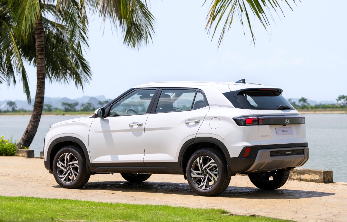 Hyundai Creta phiên bản cao cấp màu trắng mới có mặt tại đại lý - 2
