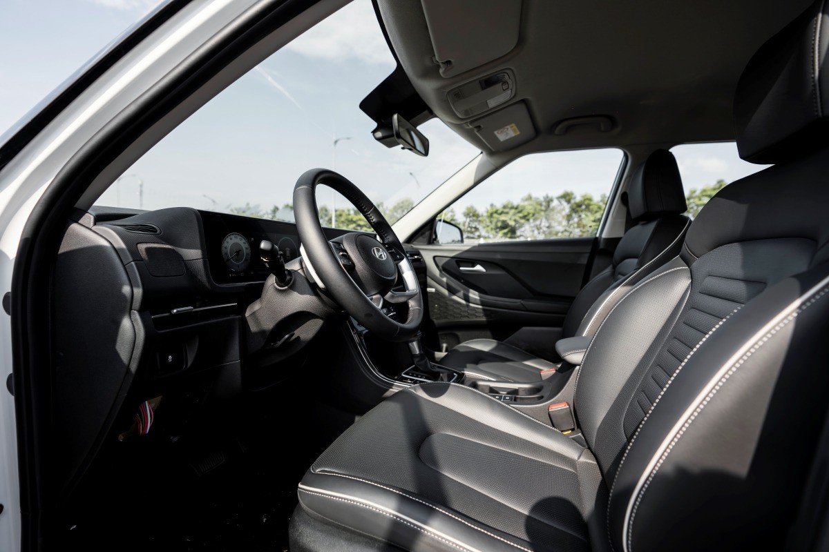 Hyundai Creta phiên bản cao cấp màu trắng mới có mặt tại đại lý - 6