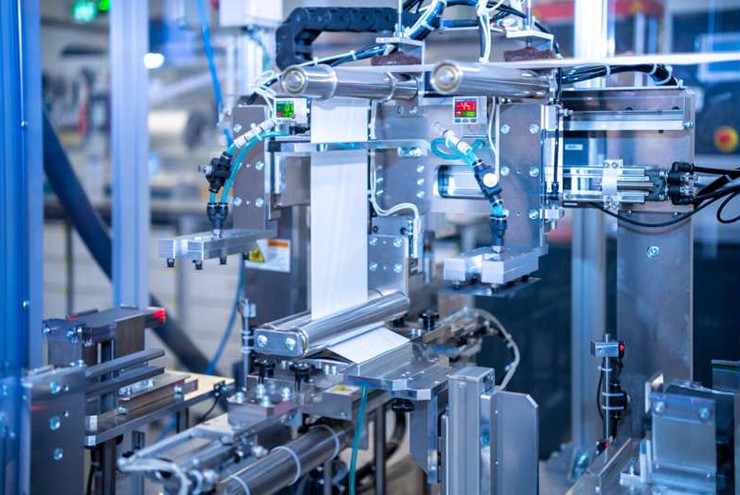 Xe điện sẽ rẻ hơn rất nhiều nhờ đột phá mới - 2